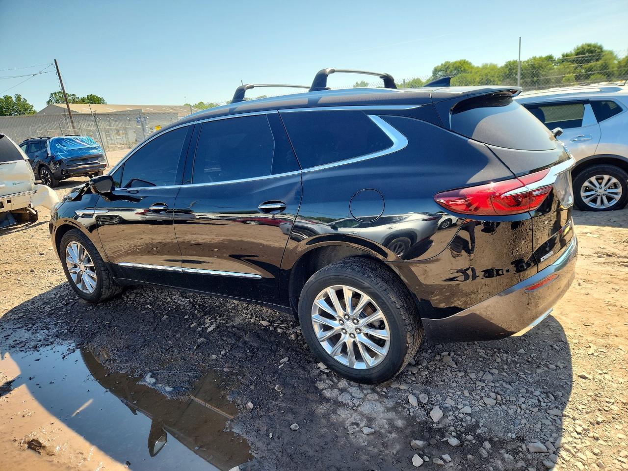 2019 BUICK ENCLAVE ESSENCE — Фото 2 из 13