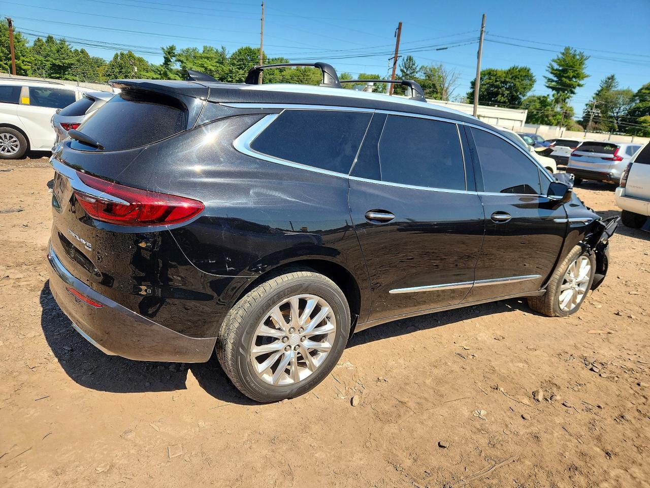 2019 BUICK ENCLAVE ESSENCE — Фото 3 из 13