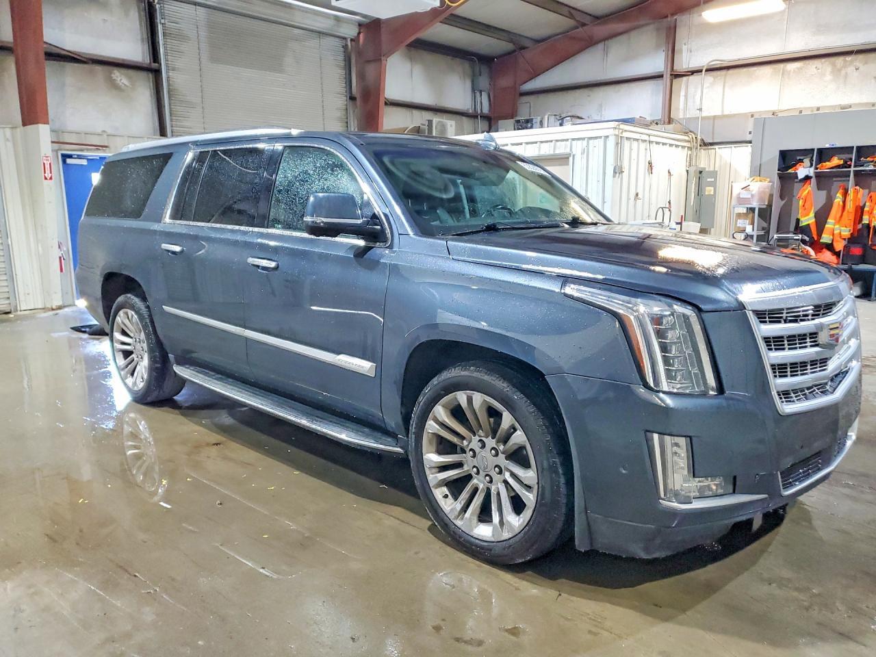 2019 CADILLAC ESCALADE ESV PREMIUM LUXURY — Фото 4 из 13