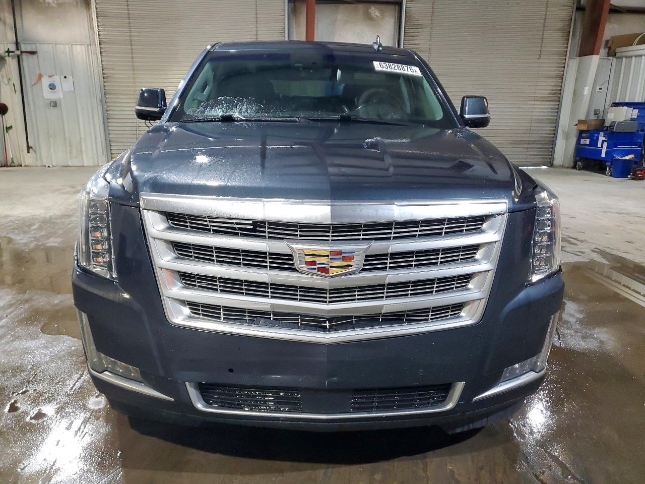 2019 CADILLAC ESCALADE ESV PREMIUM LUXURY — Фото 5 из 13