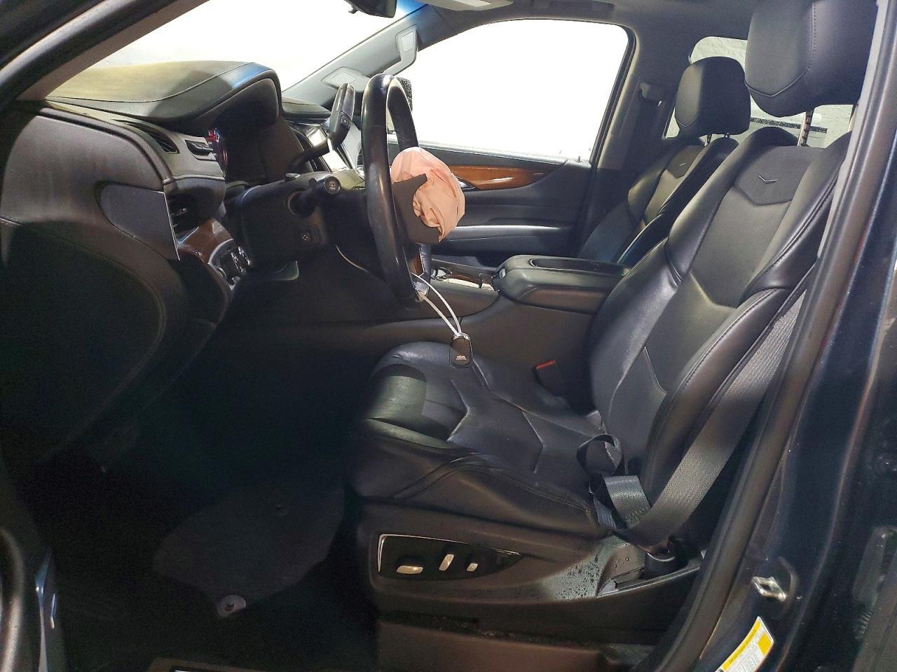 2019 CADILLAC ESCALADE ESV PREMIUM LUXURY — Фото 7 из 13