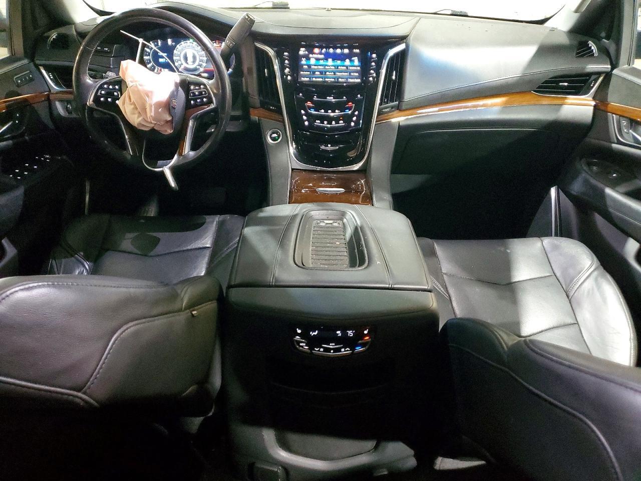 2019 CADILLAC ESCALADE ESV PREMIUM LUXURY — Фото 8 из 13