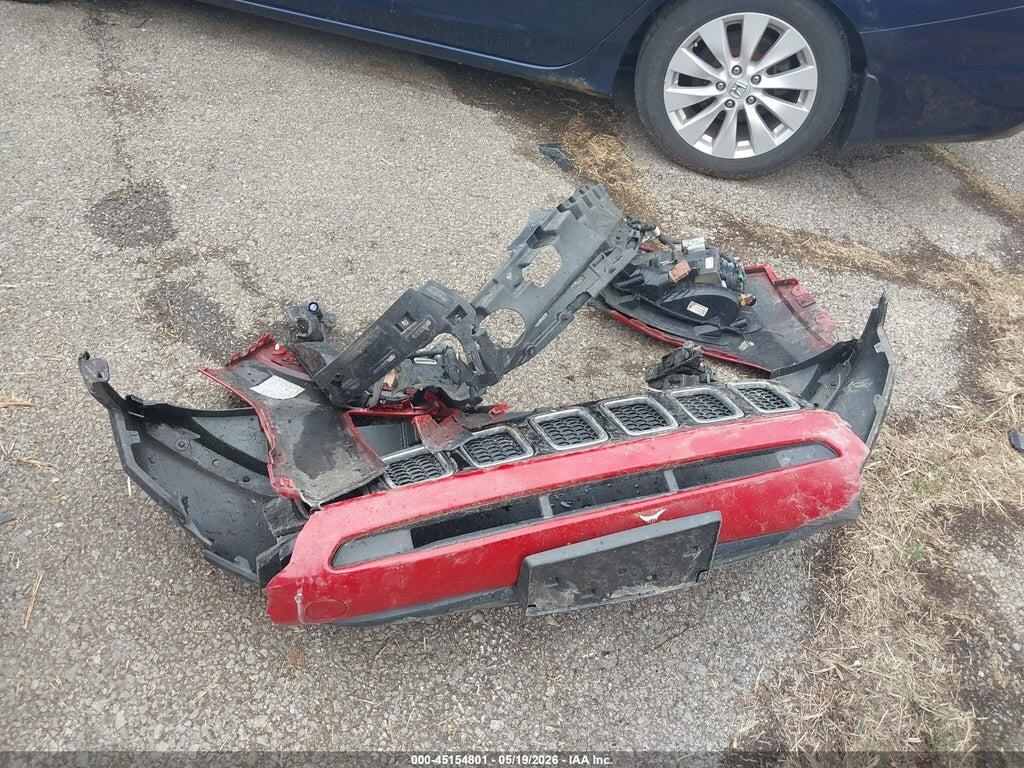 3C4NJDCB4JT153363 2018 JEEP COMPASS photo no. 12