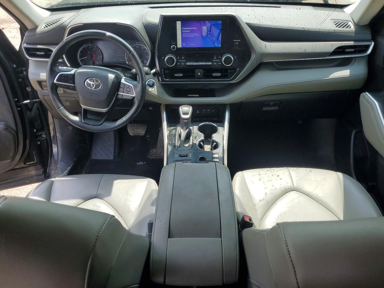 2023 TOYOTA HIGHLANDER XLE — Фото 8 из 13