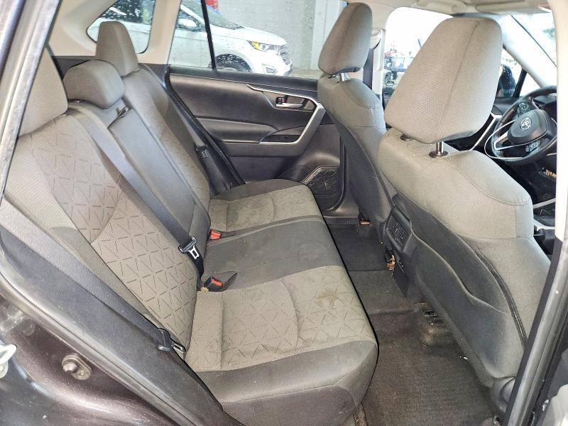 2023 TOYOTA RAV4 XLE — Фото 11 из 13