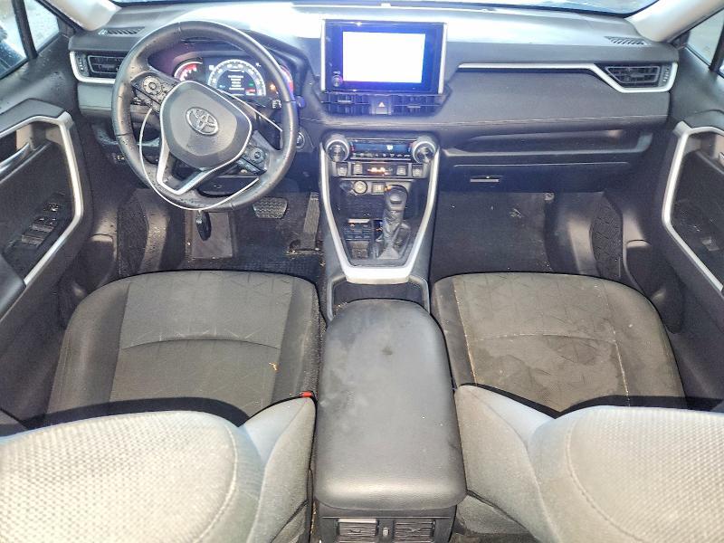 2023 TOYOTA RAV4 XLE — Фото 8 из 13