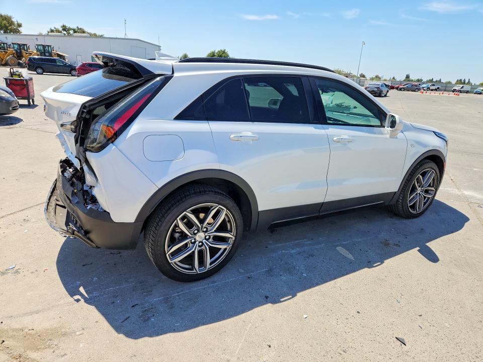 2019 CADILLAC XT4 SPORT — Фото 3 из 14