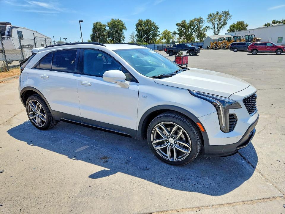 2019 CADILLAC XT4 SPORT — Фото 4 из 14