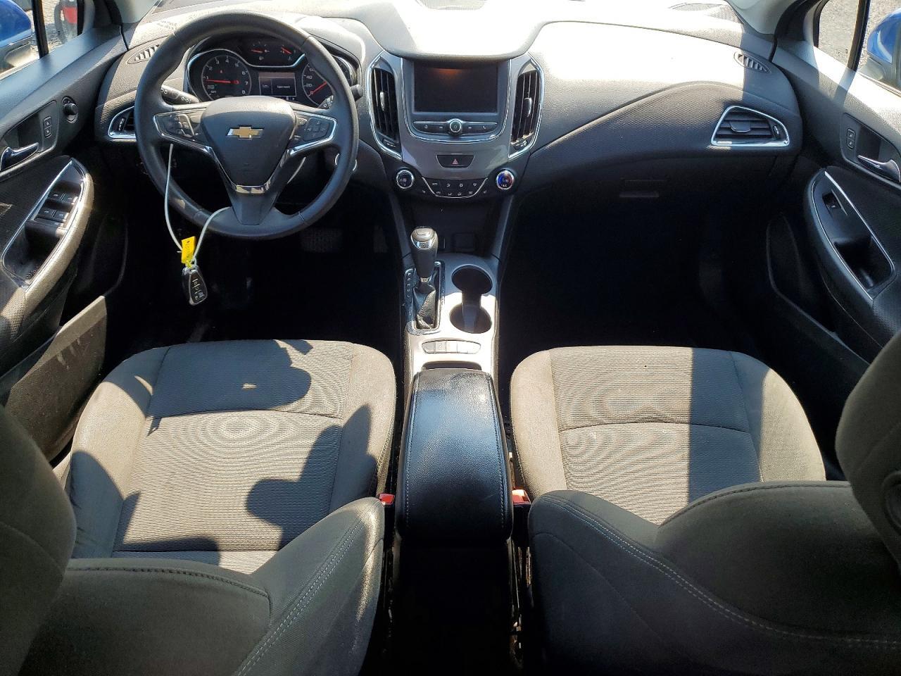2019 CHEVROLET CRUZE LT — Фото 8 из 12