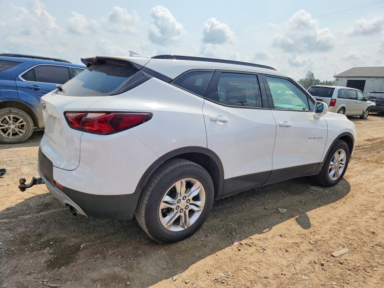 3GNKBGRS2KS696170 2019 CHEVROLET BLAZER photo no. 3