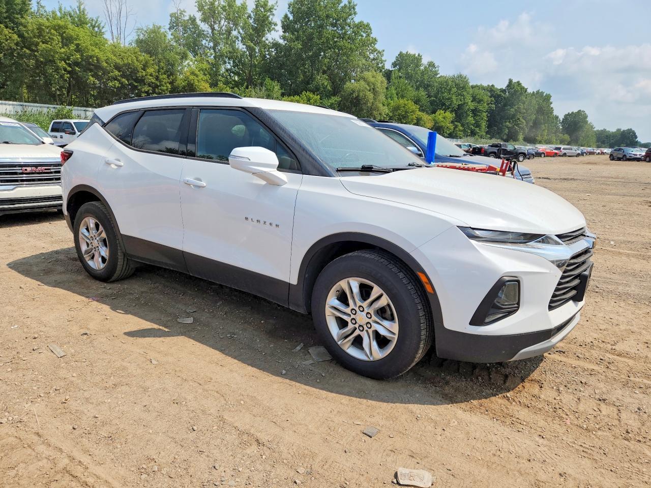 3GNKBGRS2KS696170 2019 CHEVROLET BLAZER photo no. 4