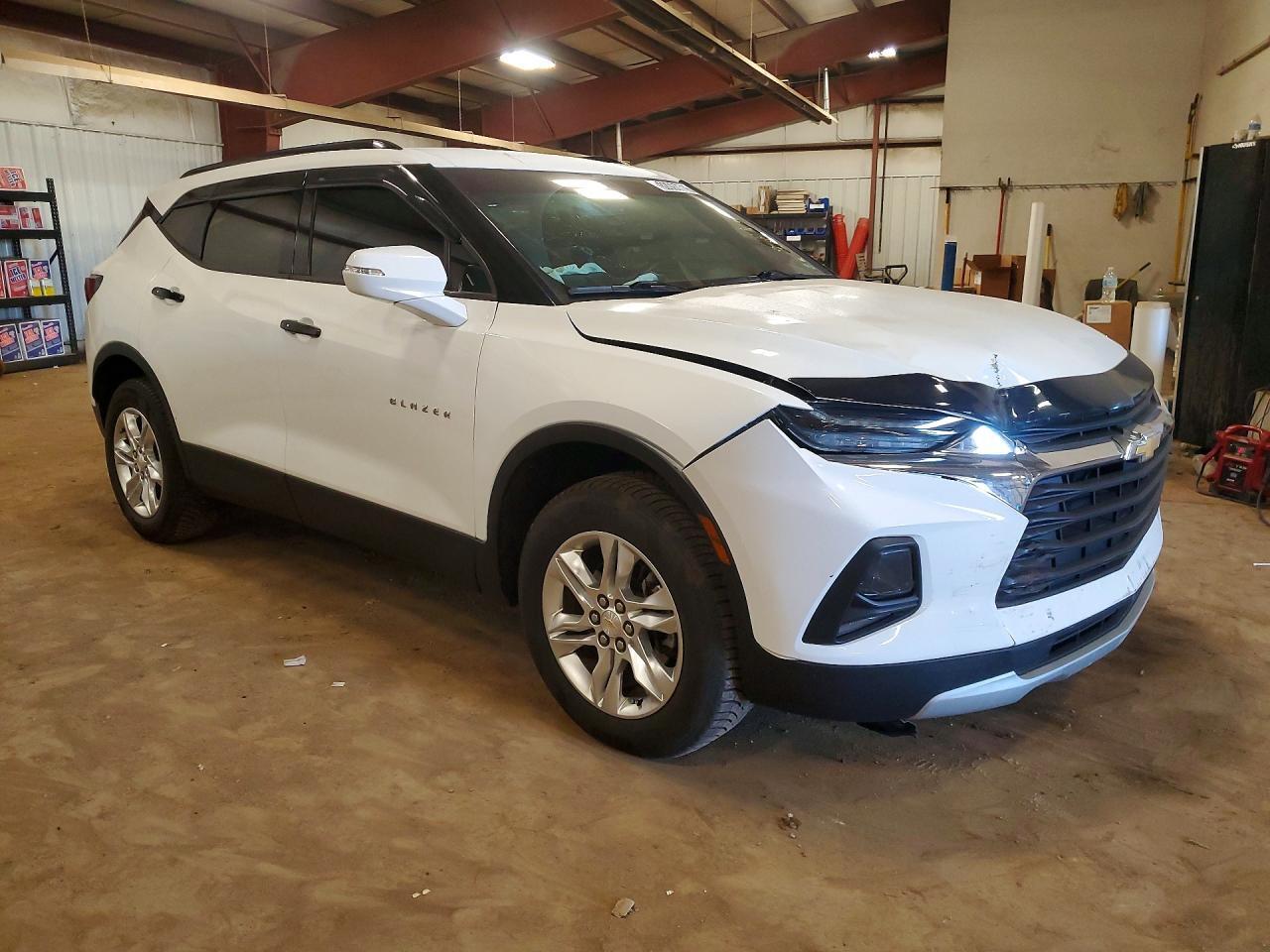 2019 CHEVROLET BLAZER 1LT — Фото 4 из 13