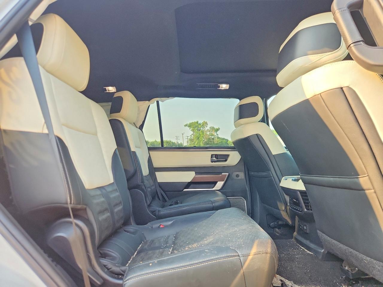 2023 TOYOTA SEQUOIA CAPSTONE — Фото 11 из 14