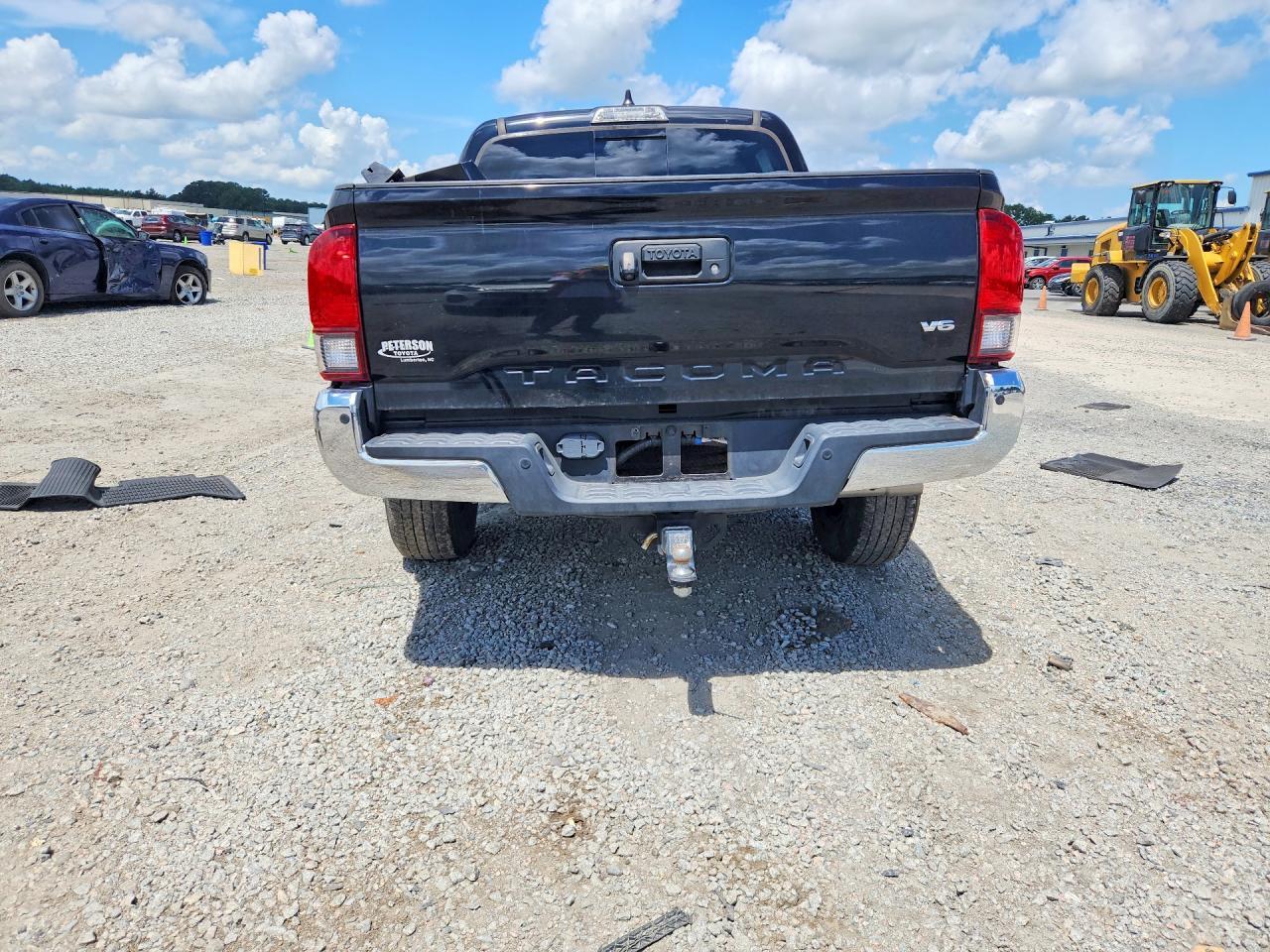2023 TOYOTA TACOMA SR5 V6 — Фото 6 из 12