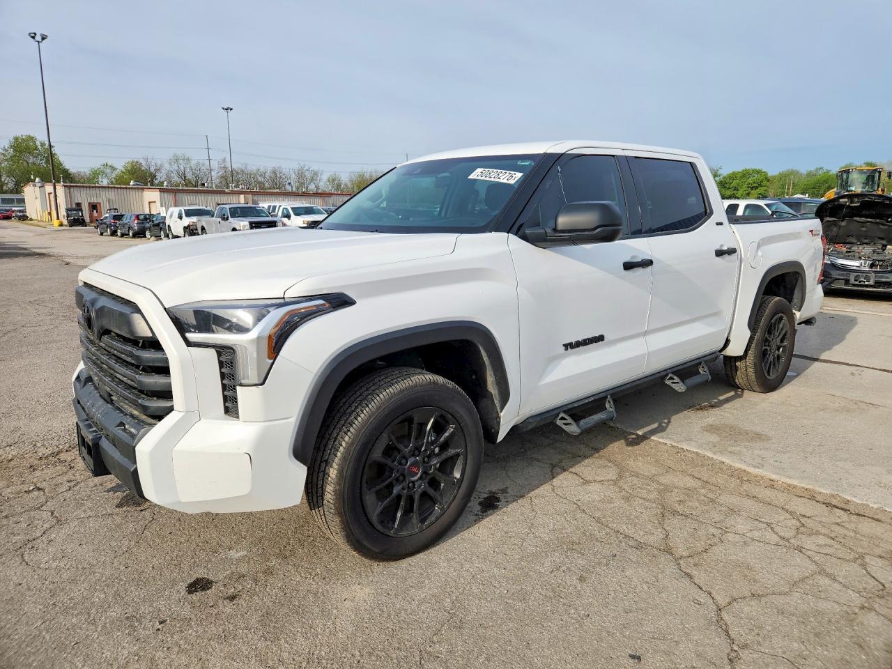 2023 TOYOTA TUNDRA SR5
