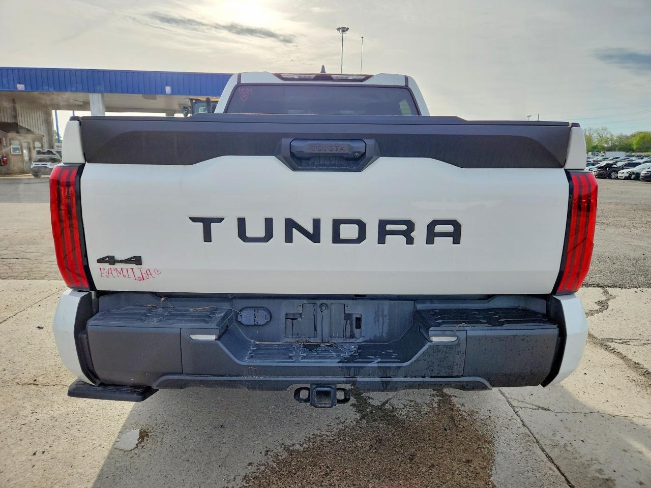 2023 TOYOTA TUNDRA SR5 — Фото 6 из 12