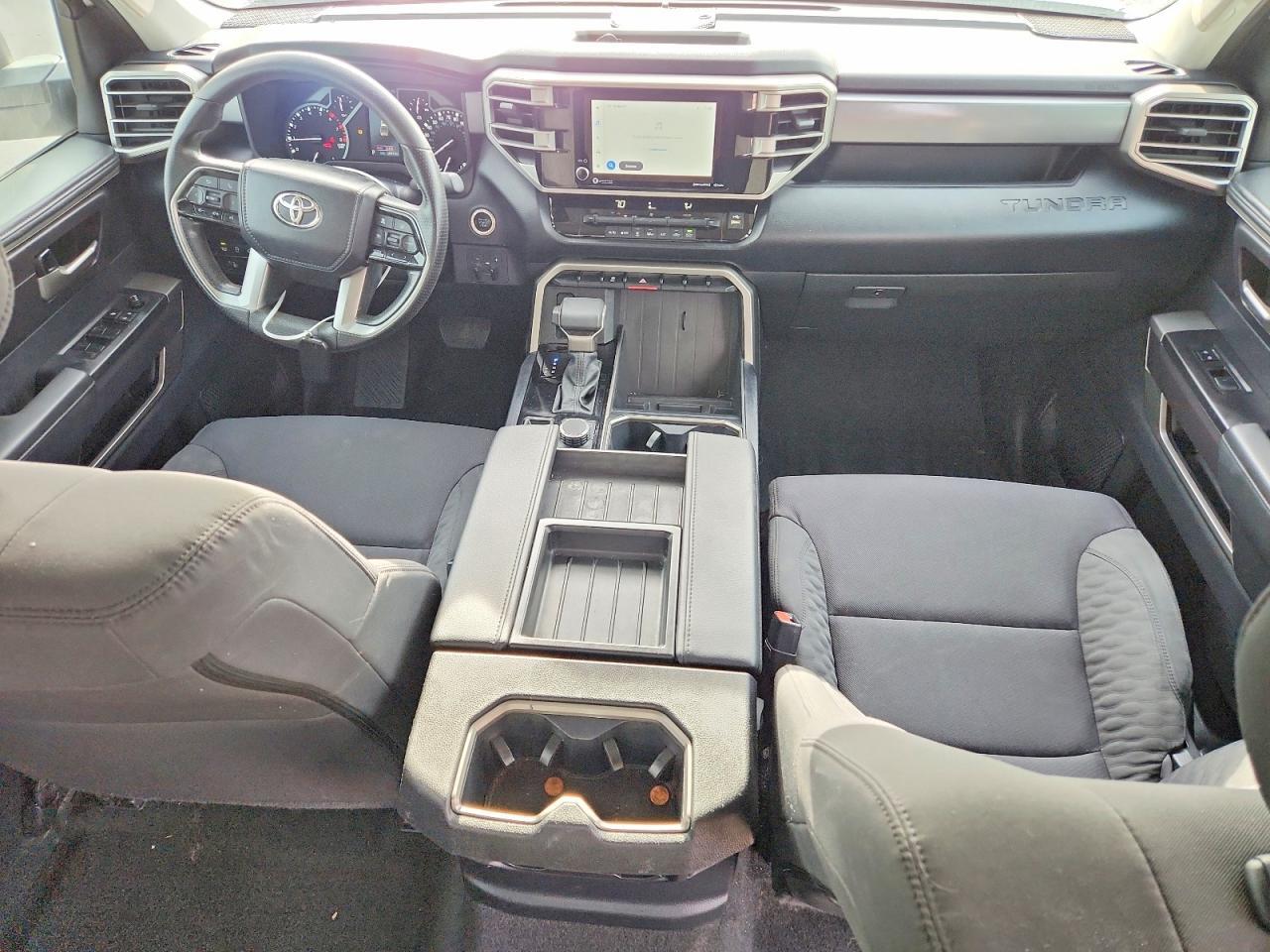 2023 TOYOTA TUNDRA SR5 — Фото 8 из 12