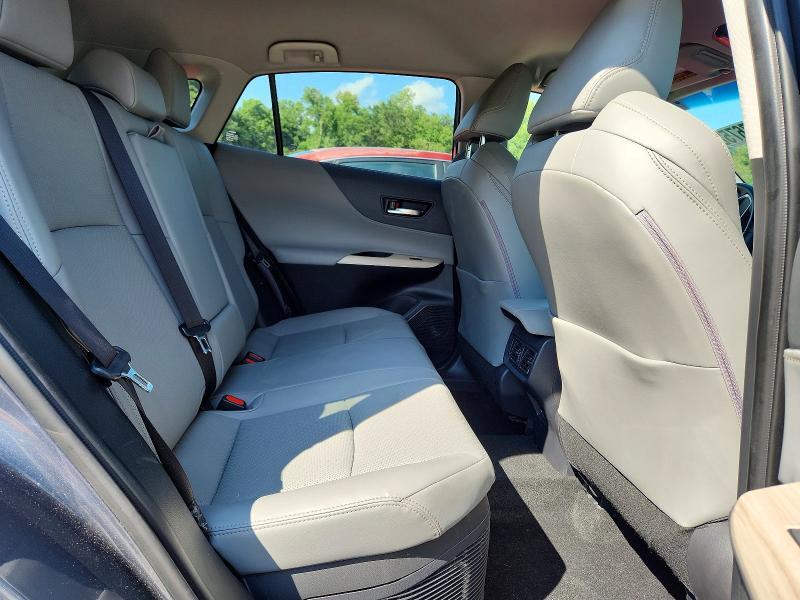 JTEAAAAH9PJ149003 2023 TOYOTA VENZA photo no. 11