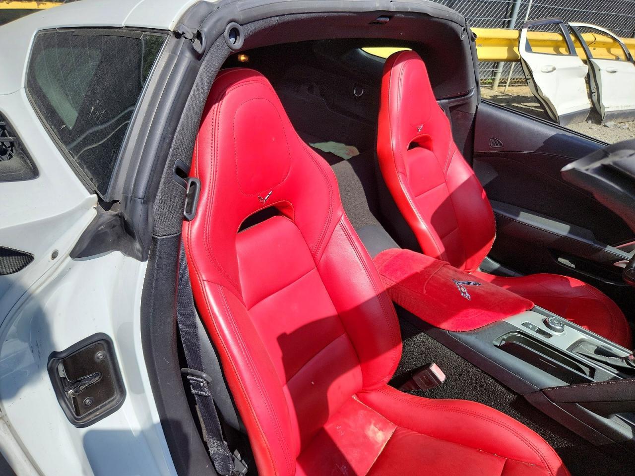 2019 CHEVROLET CORVETTE STINGRAY 2LT — Фото 10 из 12