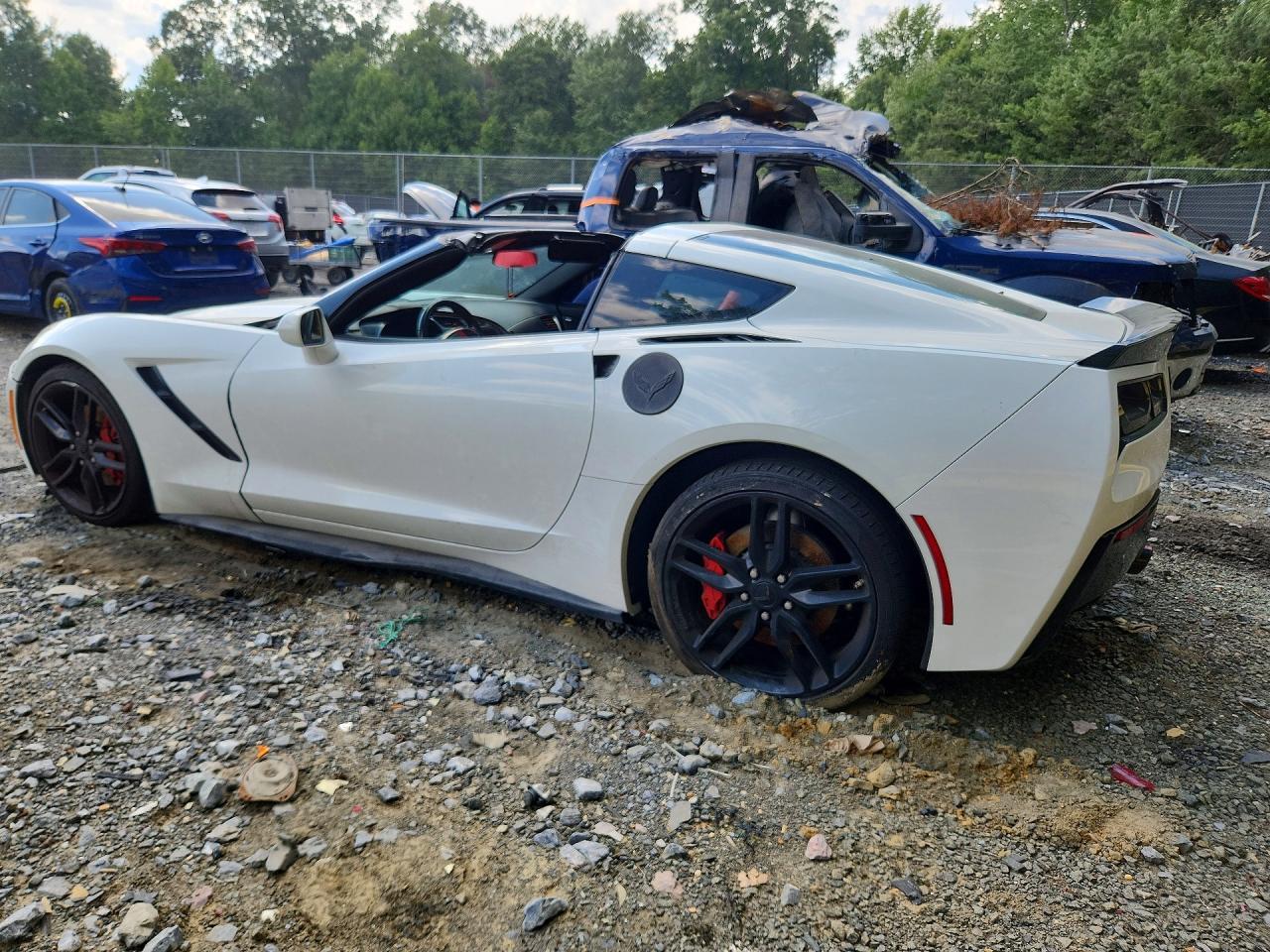 2019 CHEVROLET CORVETTE STINGRAY 2LT — Фото 2 из 12