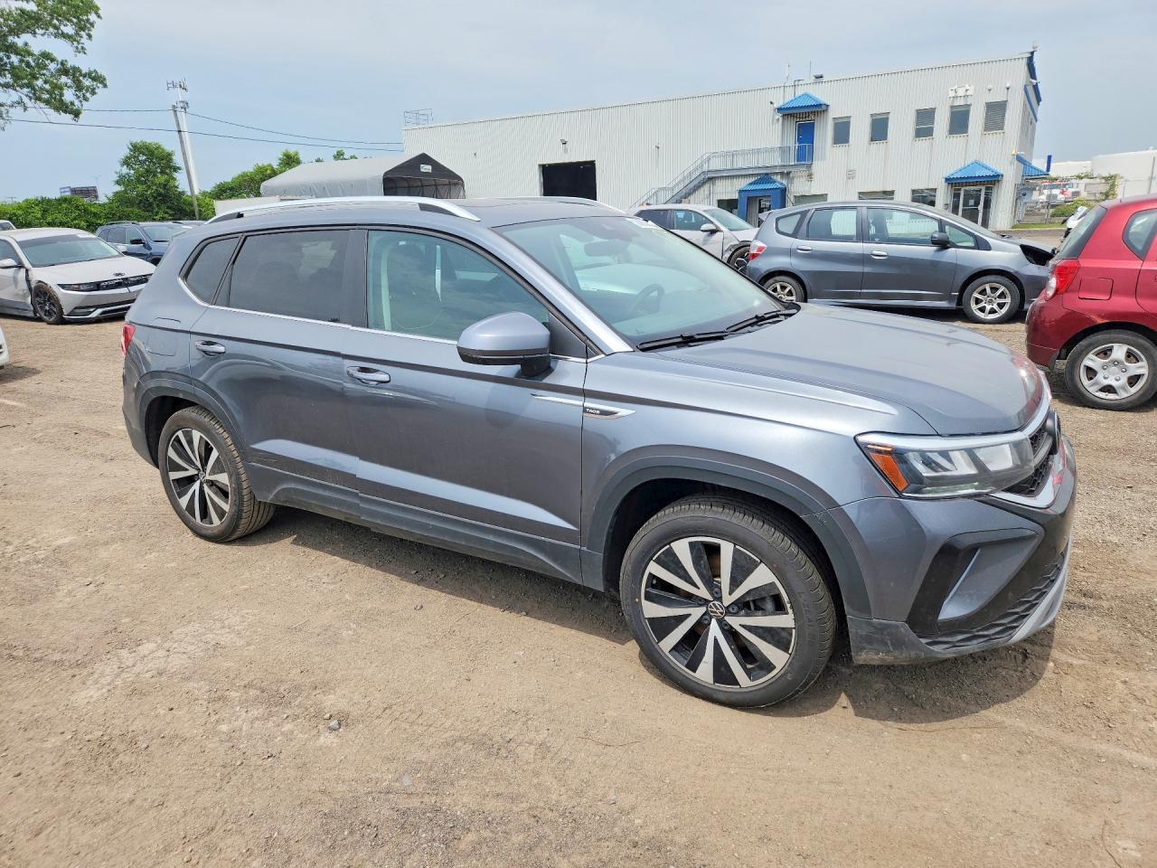 2023 VOLKSWAGEN TAOS SE — Фото 4 из 12