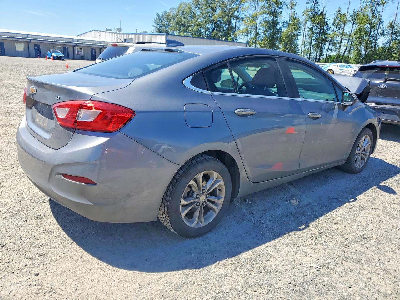 2019 CHEVROLET CRUZE LT — Фото 3 из 12