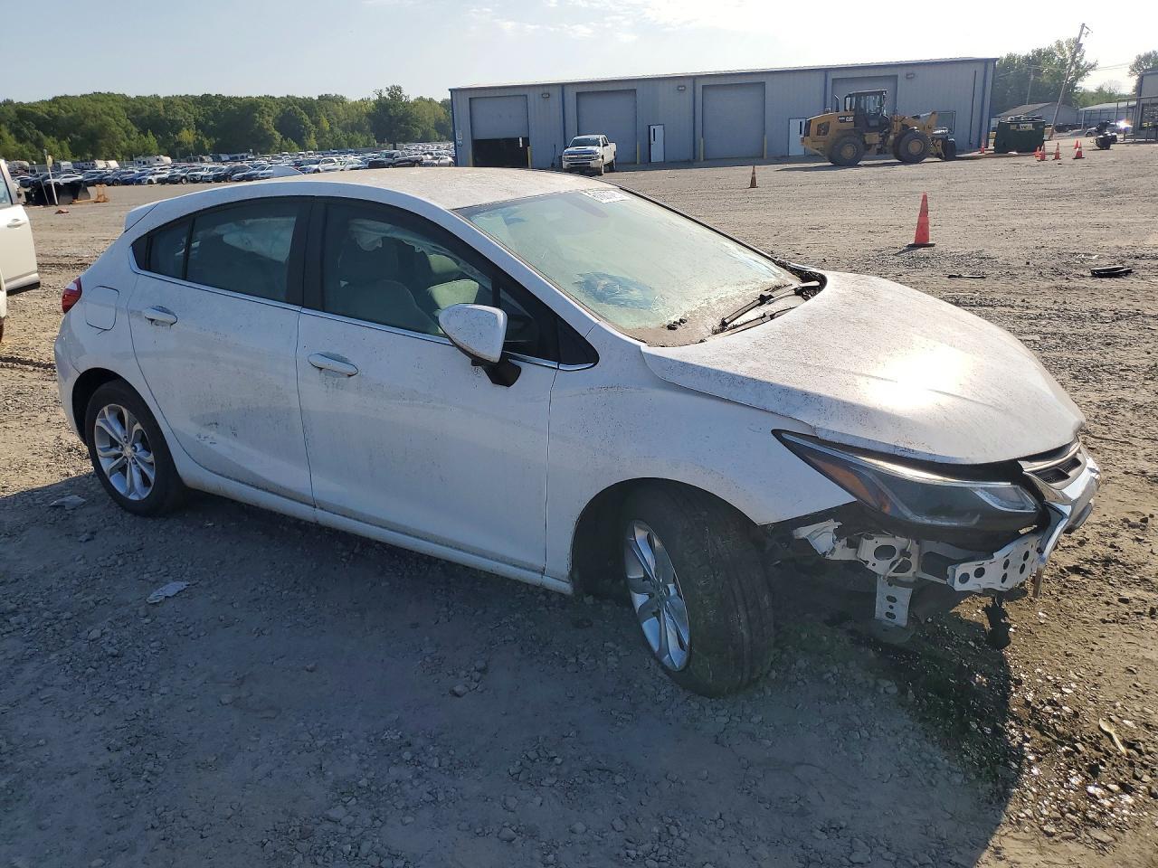 2019 CHEVROLET CRUZE LT — Фото 4 из 13