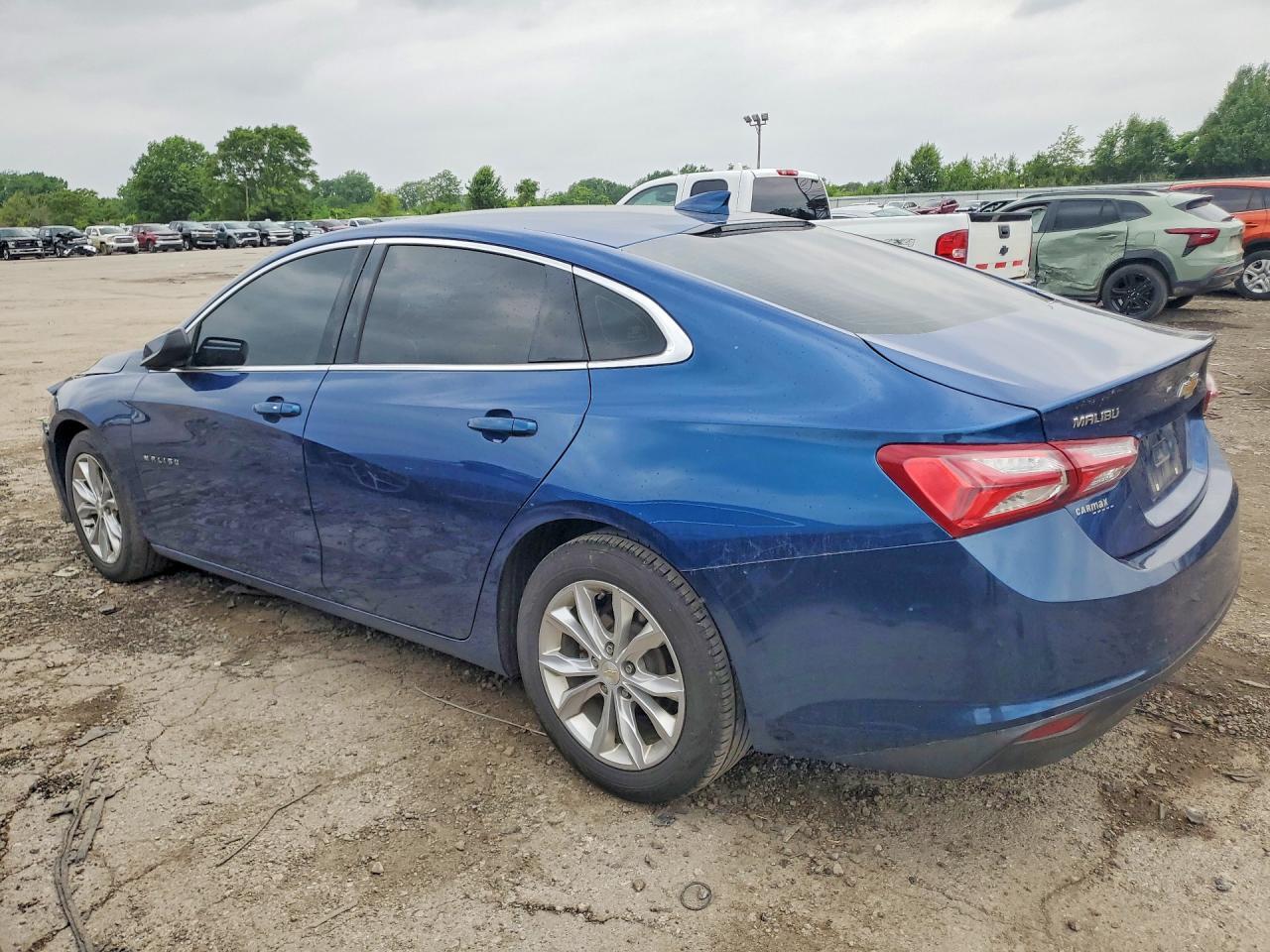 2019 CHEVROLET MALIBU LT (1LT) — Фото 2 из 12