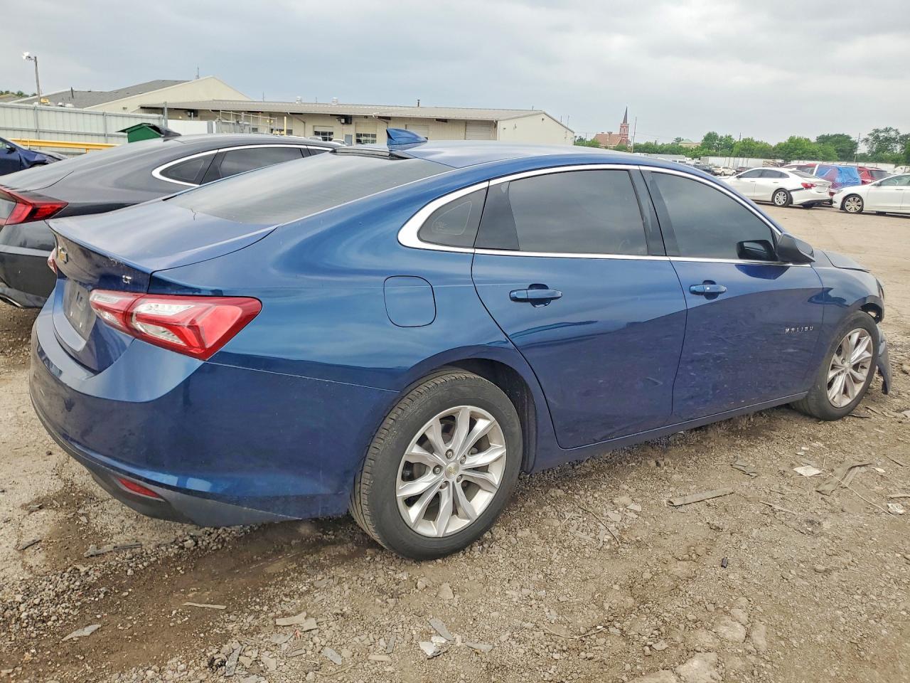 2019 CHEVROLET MALIBU LT (1LT) — Фото 3 из 12