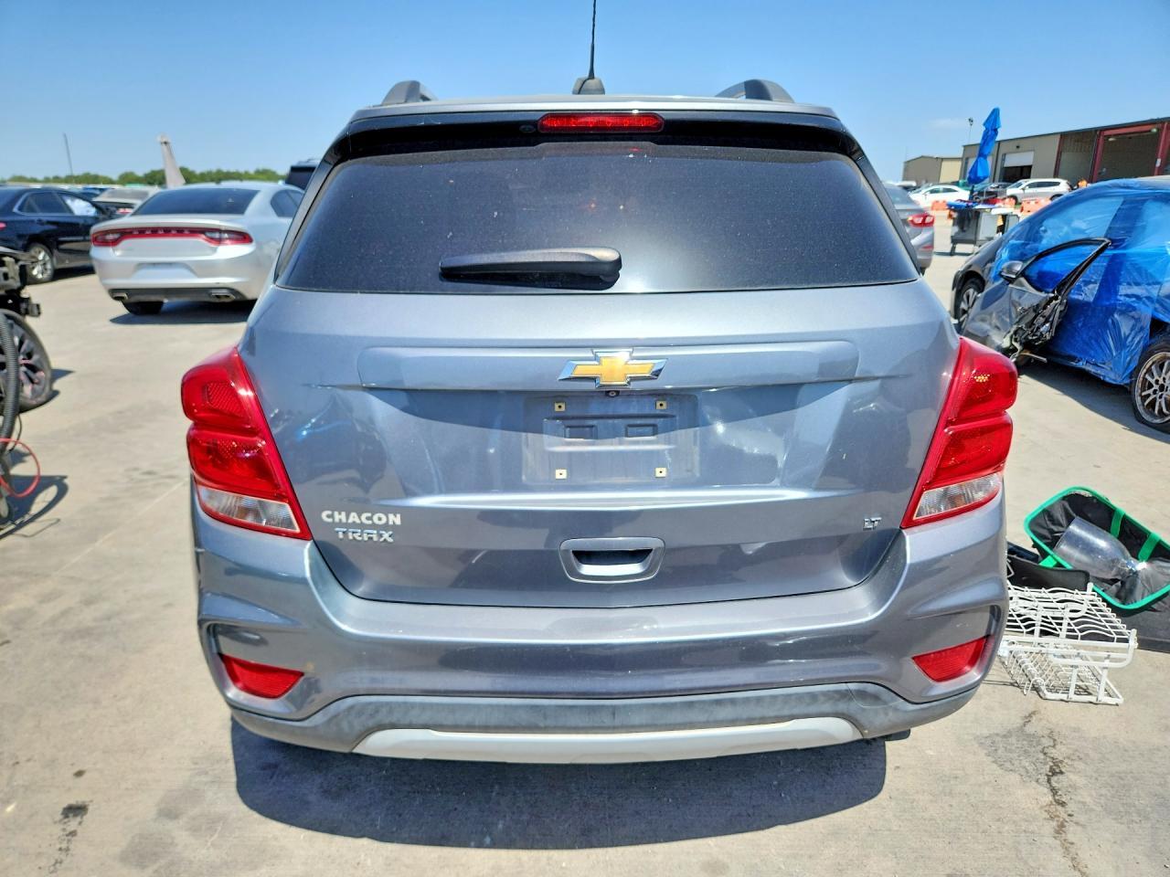 2019 CHEVROLET TRAX 1LT — Фото 6 из 13