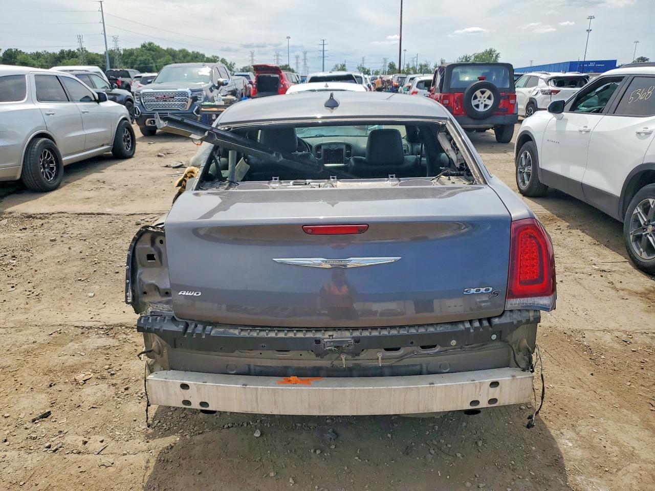 2019 CHRYSLER 300 S — Фото 6 из 12