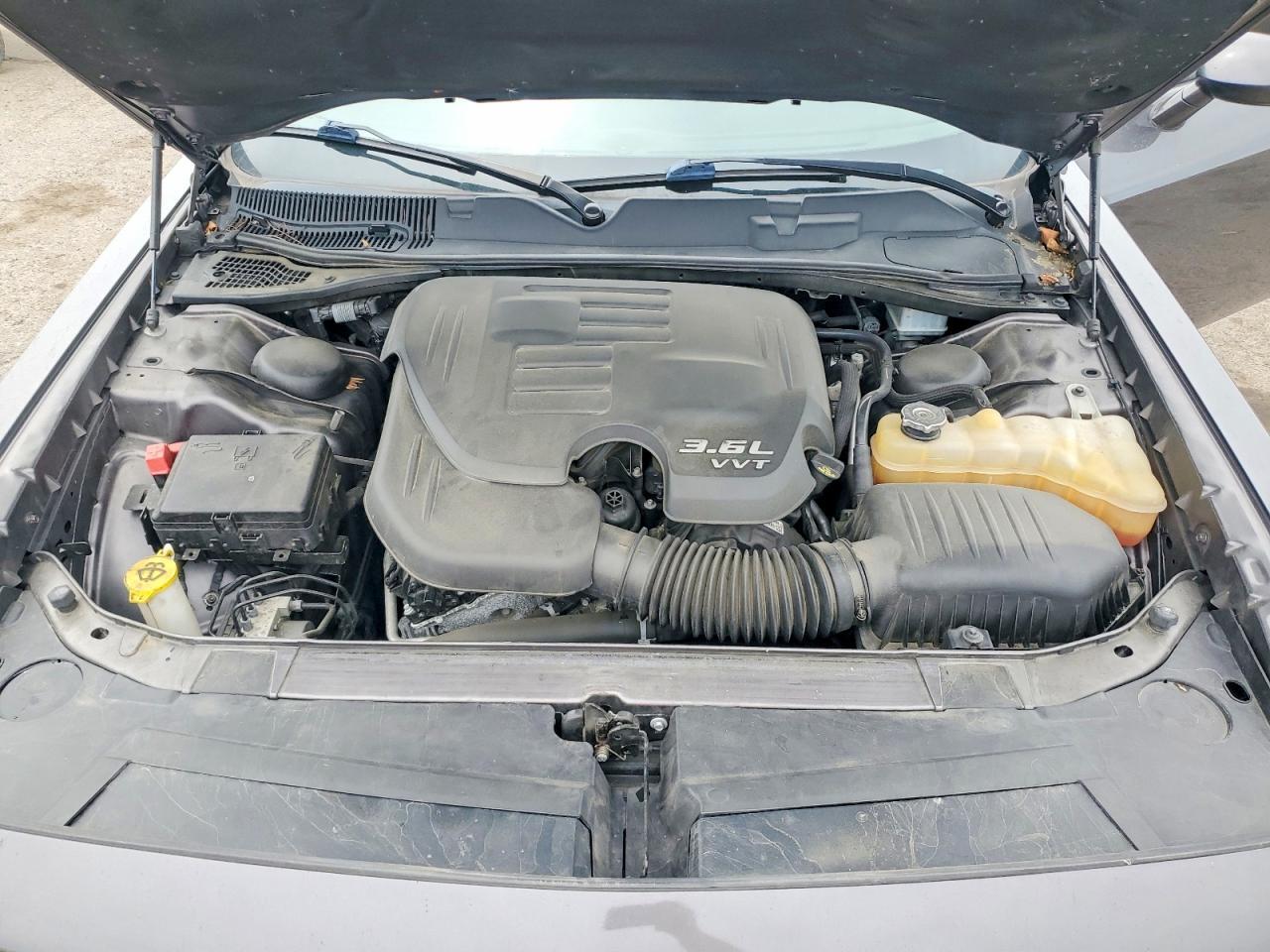 2019 DODGE CHALLENGER SXT — Фото 11 из 12