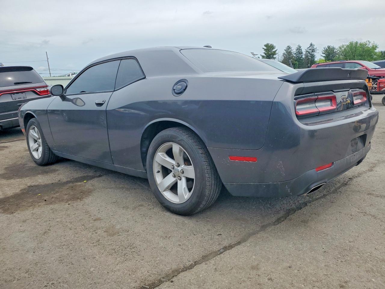2019 DODGE CHALLENGER SXT — Фото 2 из 12