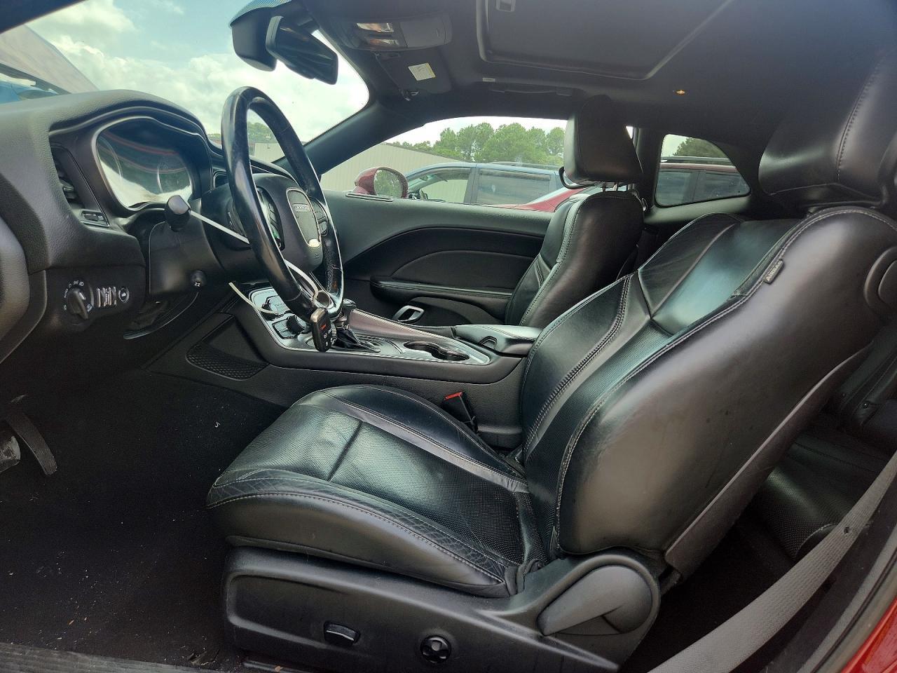 2019 DODGE CHALLENGER SXT — Фото 7 из 12