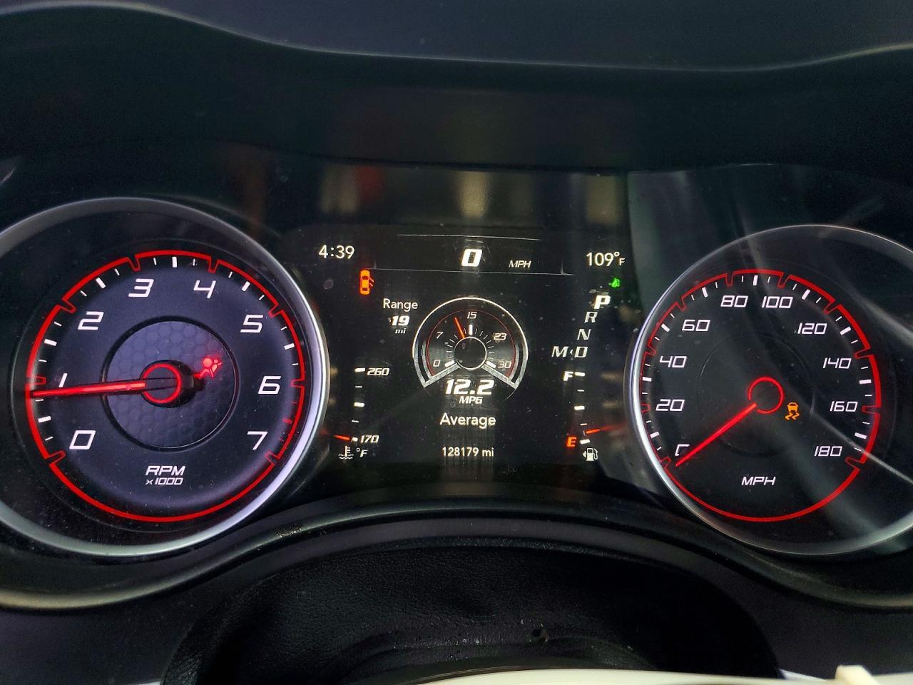 2019 DODGE CHARGER SCAT PACK RWD — Фото 9 из 12