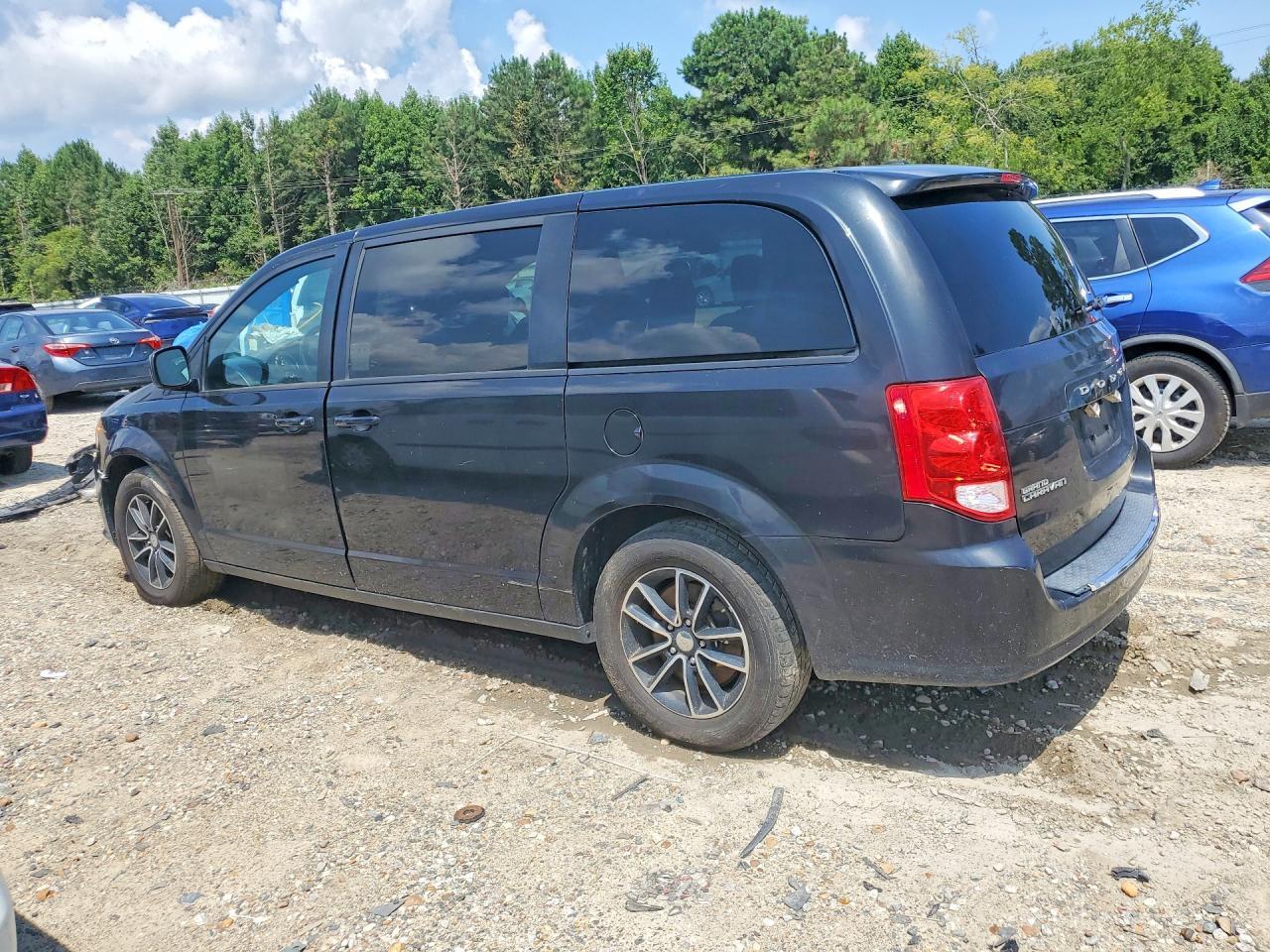 2019 DODGE GRAND CARAVAN GT — Фото 2 из 13