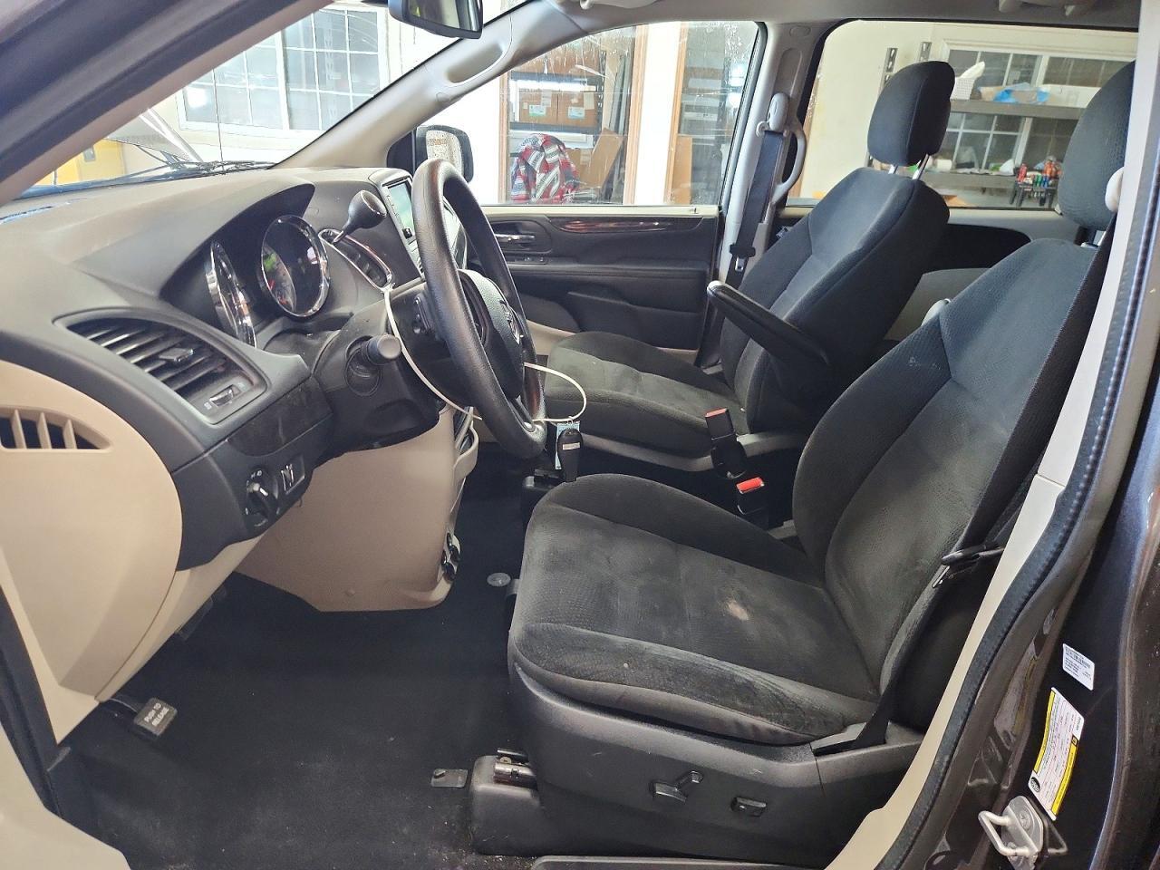 2019 DODGE GRAND CARAVAN SE — Фото 7 из 14