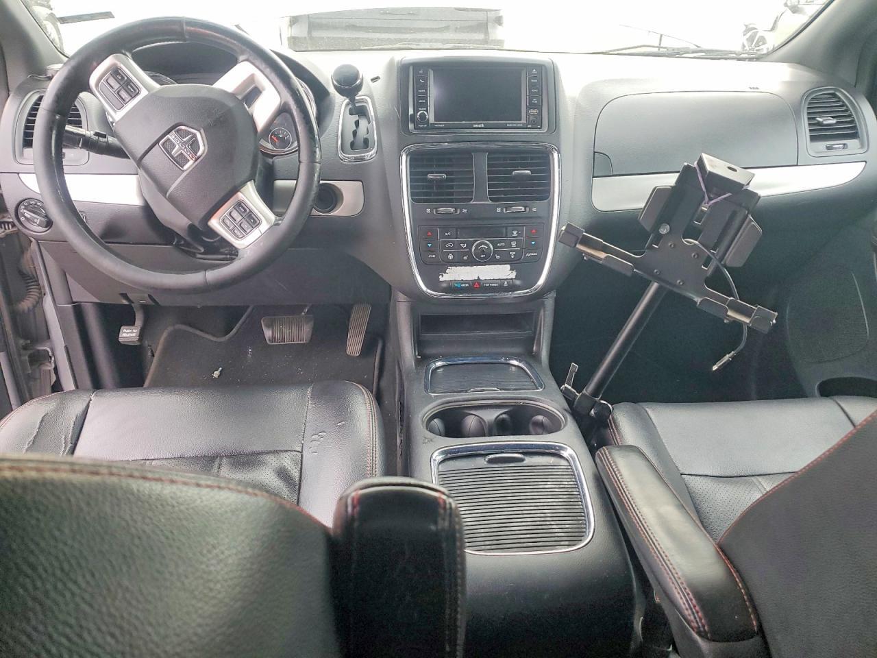 2019 DODGE GRAND CARAVAN GT — Фото 8 из 13