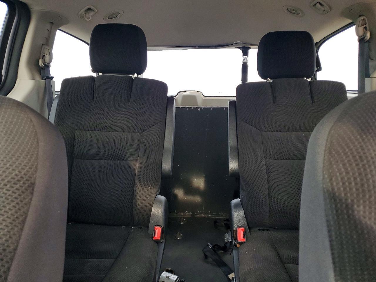 2019 DODGE GRAND CARAVAN SE — Фото 10 из 13