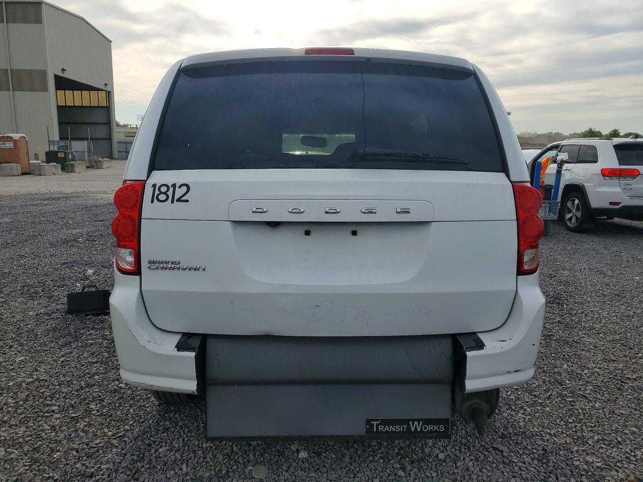 2019 DODGE GRAND CARAVAN SE — Фото 6 из 13