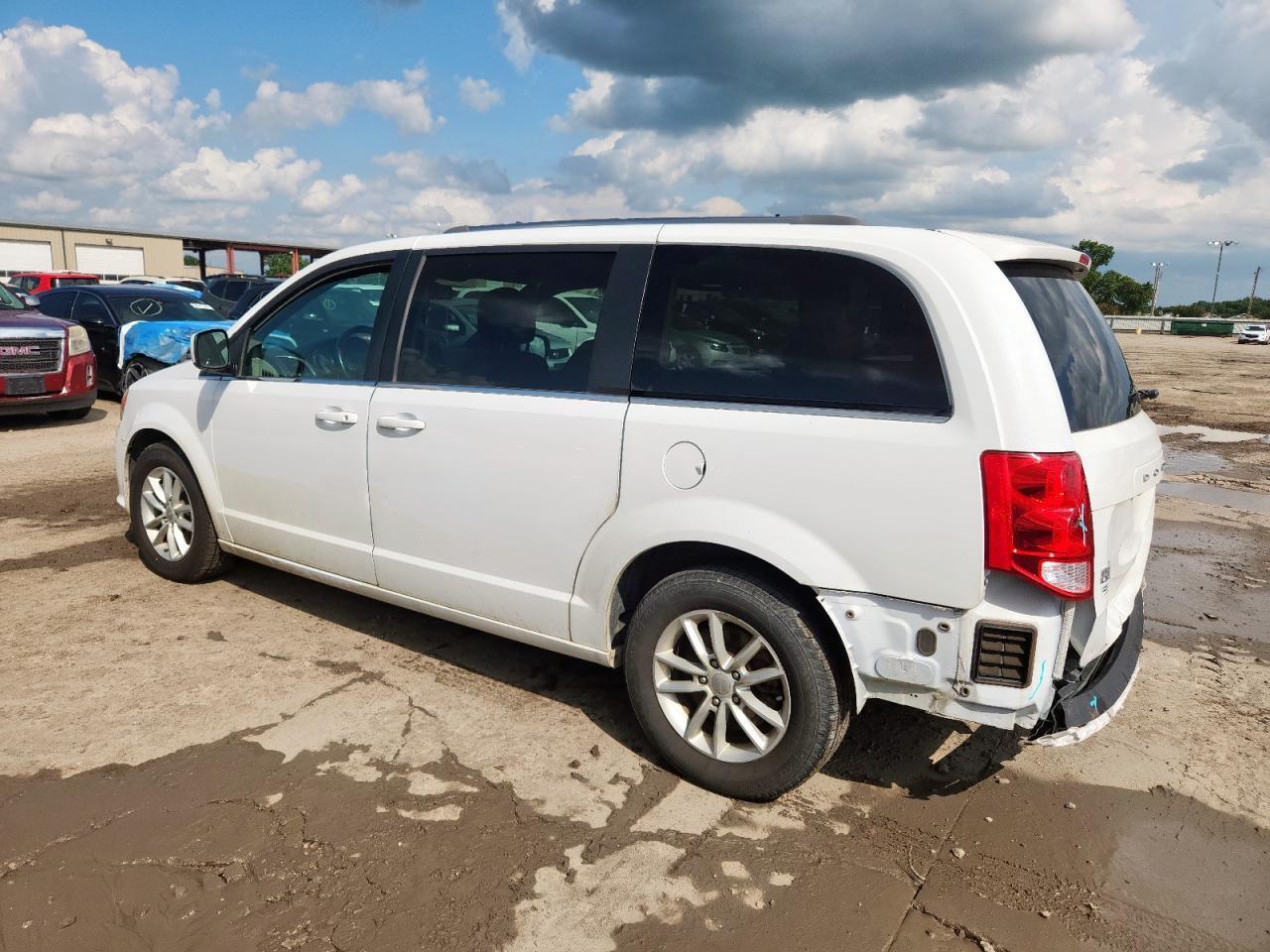 2019 DODGE GRAND CARAVAN SXT — Фото 2 из 14