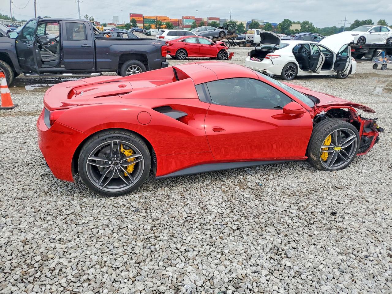 2019 FERRARI 488 SPIDER — Фото 3 из 13
