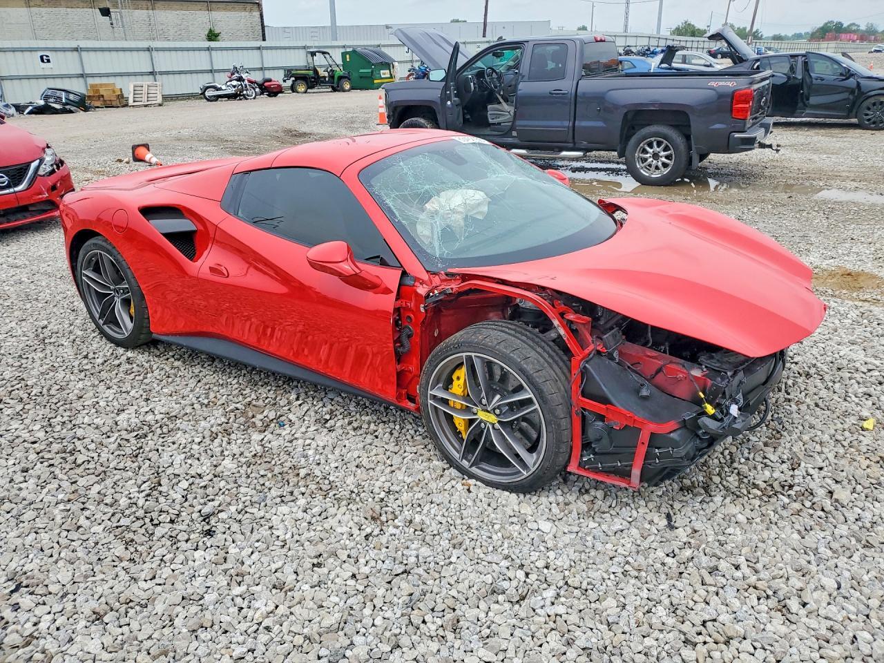 2019 FERRARI 488 SPIDER — Фото 4 из 13