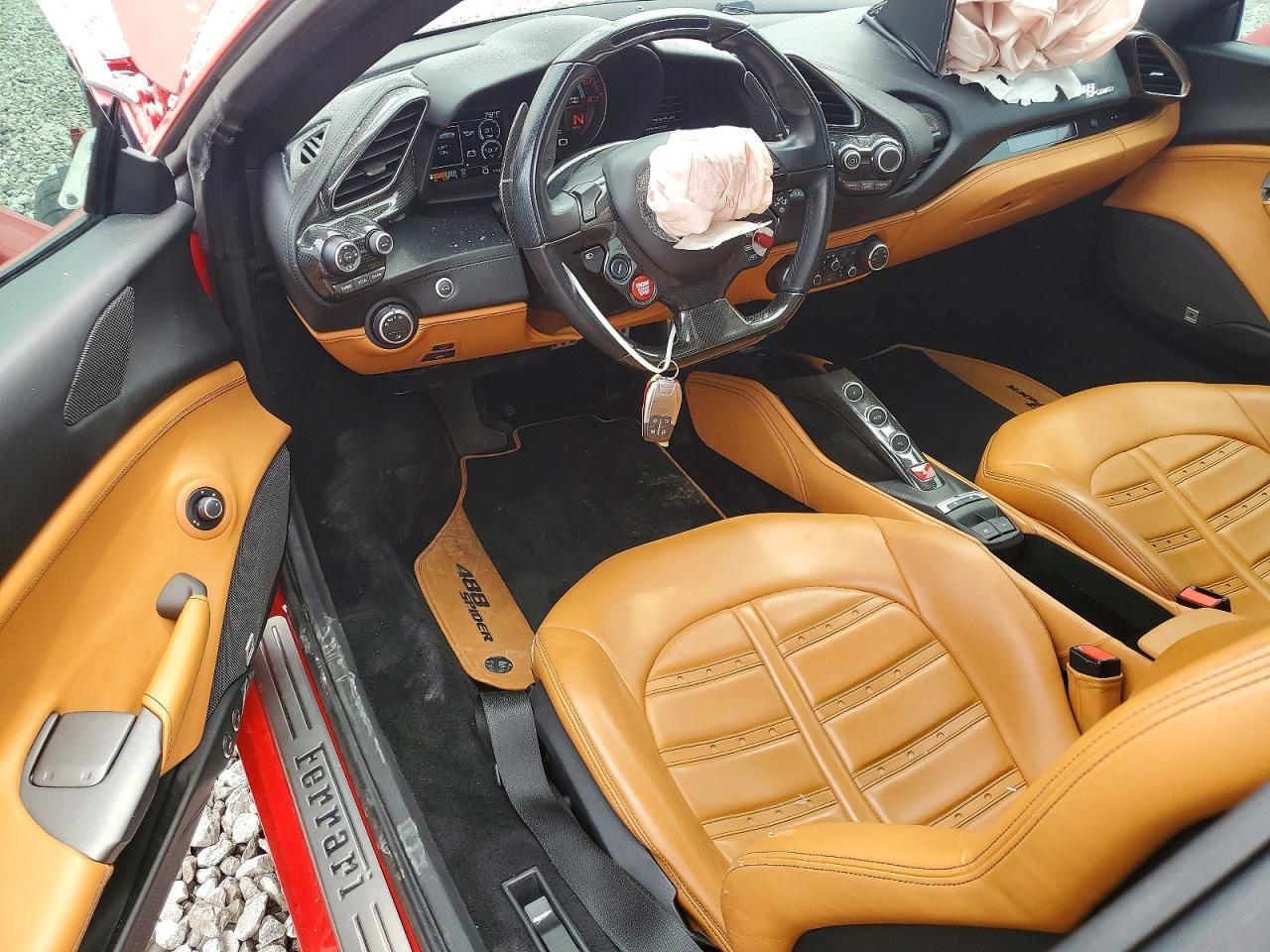 2019 FERRARI 488 SPIDER — Фото 8 из 13