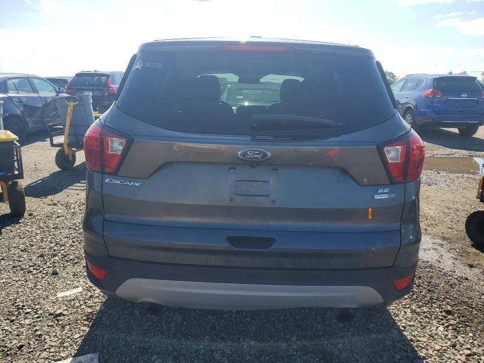 2019 FORD ESCAPE SE — Фото 6 из 13
