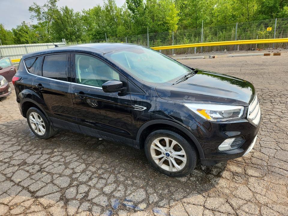 2019 FORD ESCAPE SE — Фото 4 из 13
