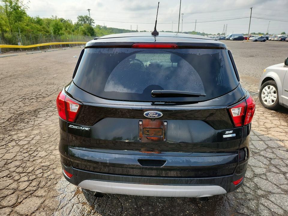 2019 FORD ESCAPE SE — Фото 6 из 13