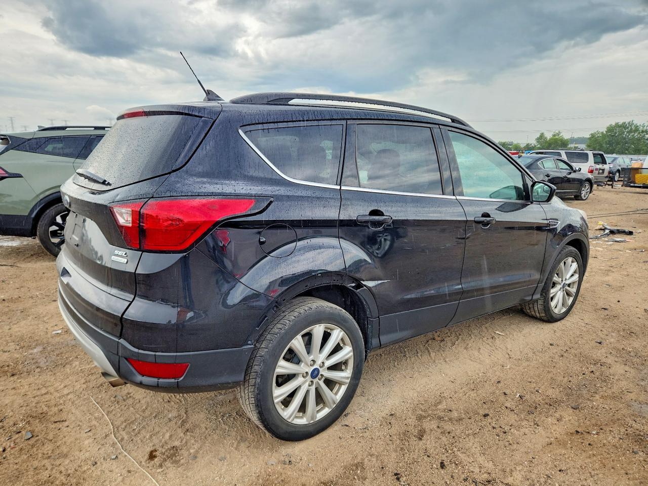 1FMCU0HD2KUC50971 2019 FORD ESCAPE photo no. 3