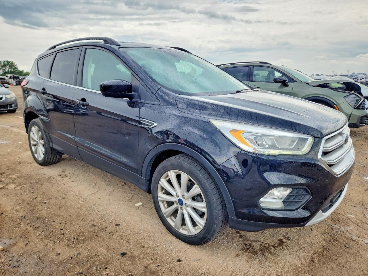 1FMCU0HD2KUC50971 2019 FORD ESCAPE photo no. 4