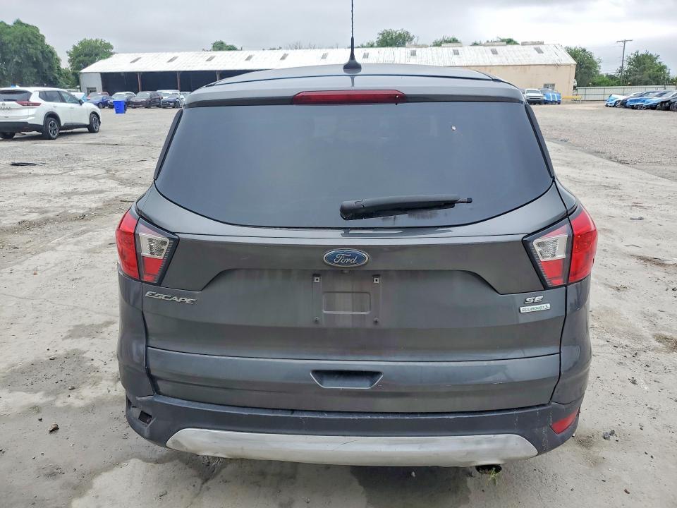 2019 FORD ESCAPE SE — Фото 6 из 12